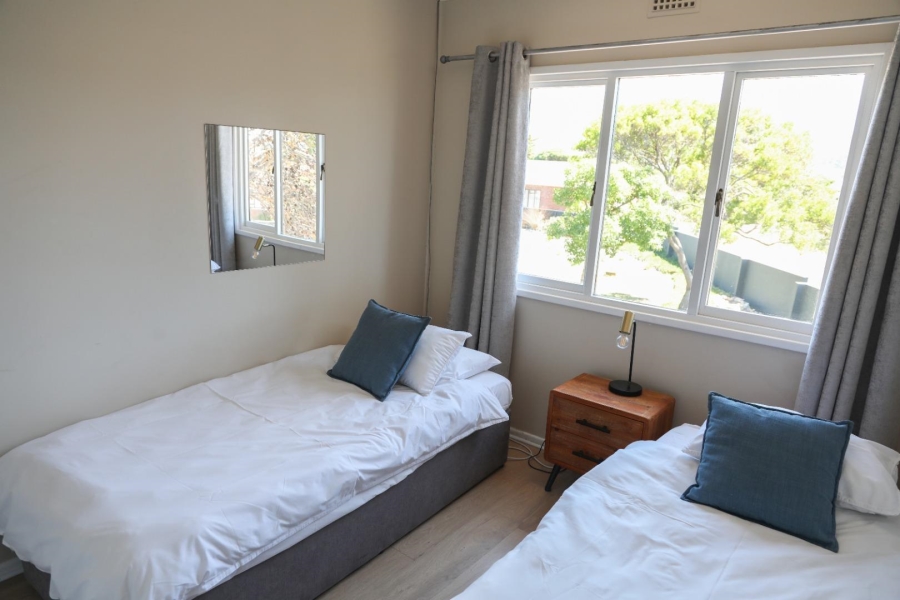 To Let 2 Bedroom Property for Rent in Sandbaai Western Cape